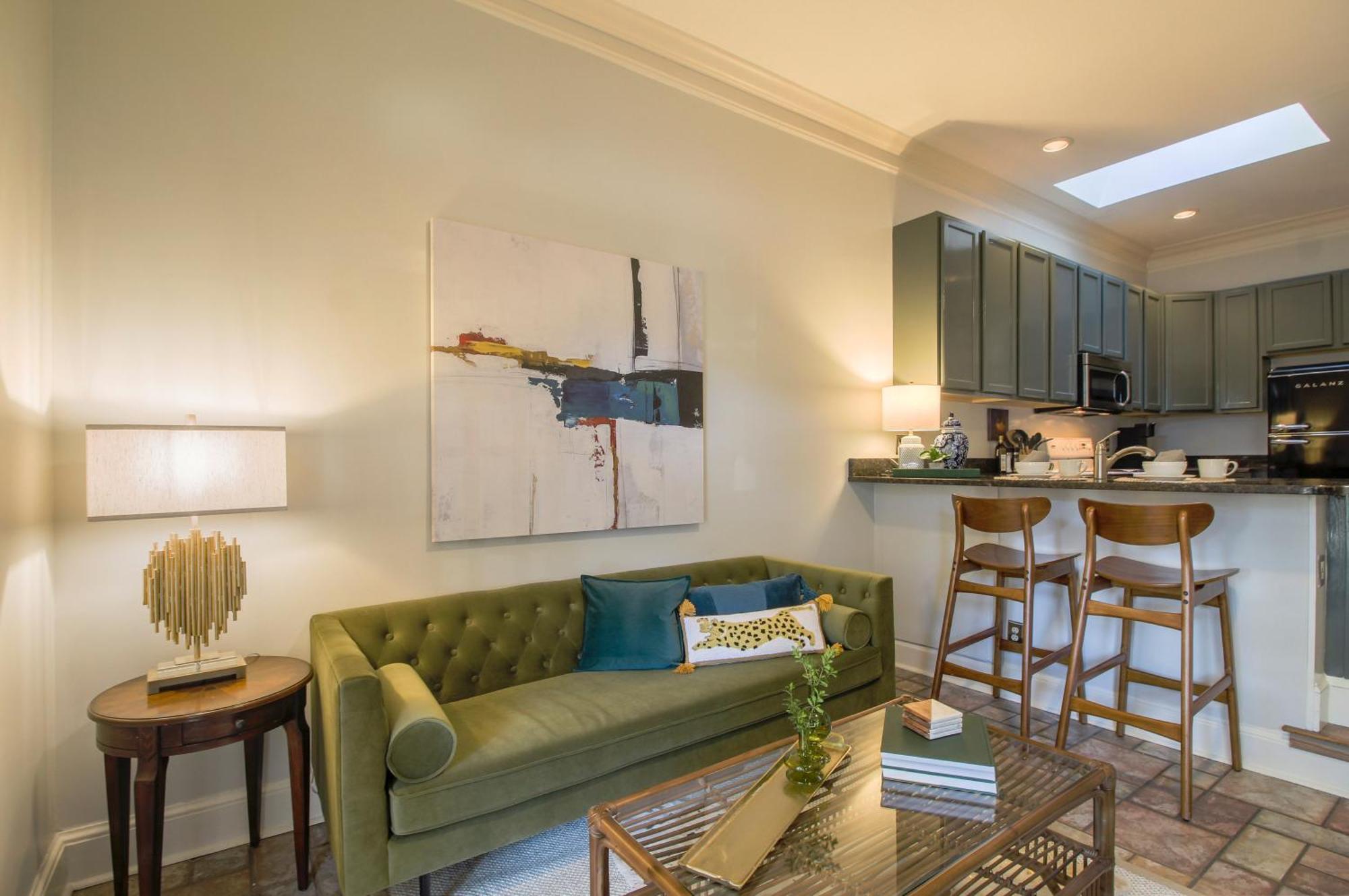 Private Patio Retreat In Charming Downtown Apartamento Savannah Exterior foto